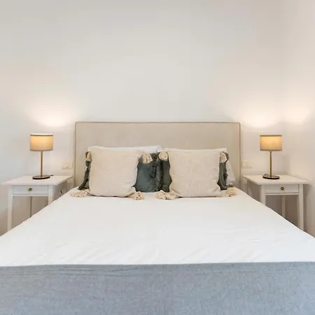 Luma Ocean View Balcony *